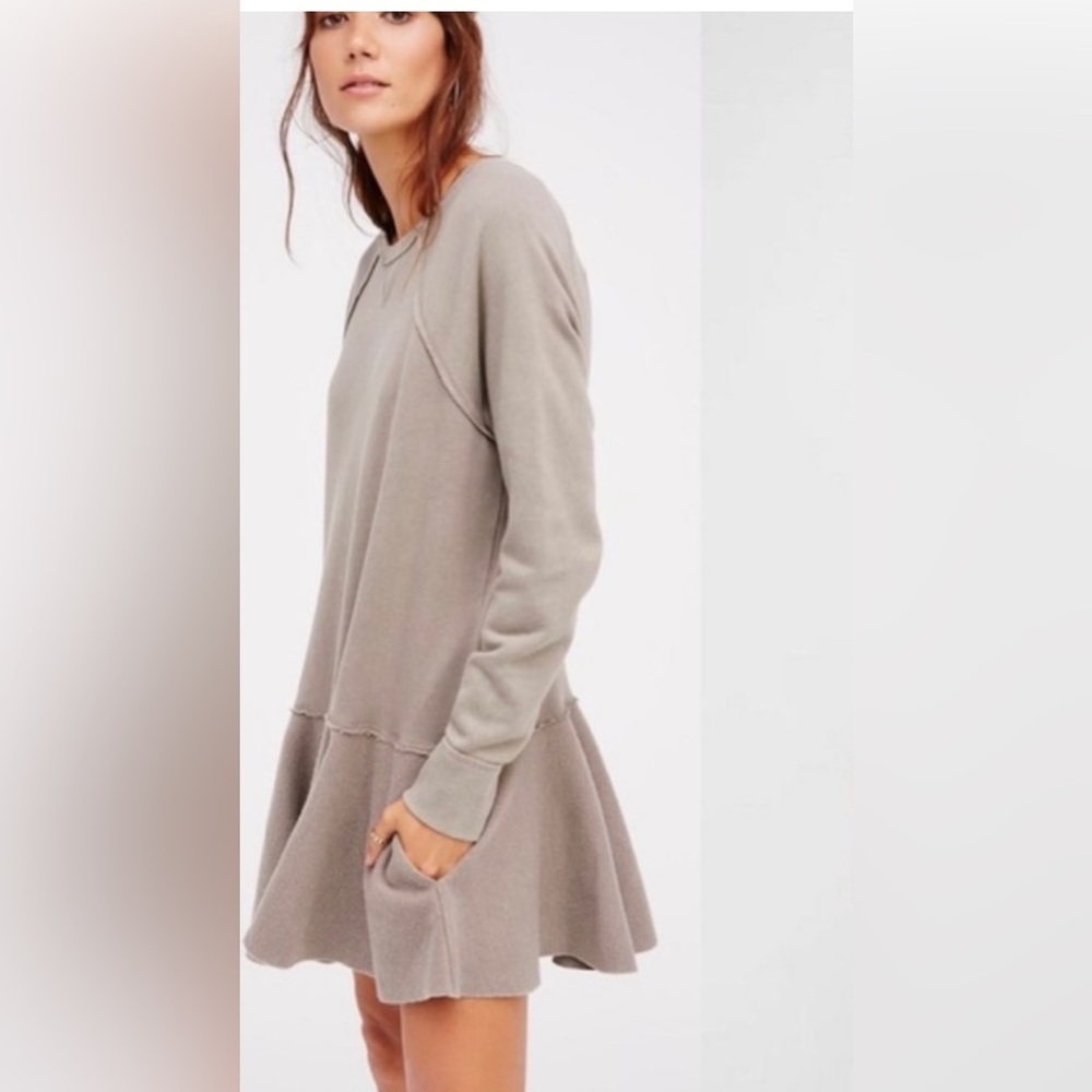 Free People Like that Peplum Pullover Sweatshirt Sz Medium